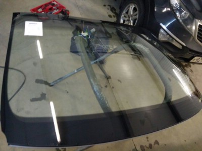 Установка лабового стекла Audi Q7 2006-2015