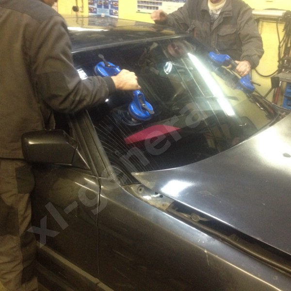 Лобовое стекло BMW 7 1987-1994 e32