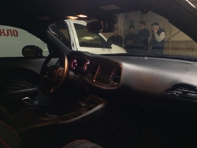 Установка лобового стекла Dodge Challenger 2D Coupe 2008-