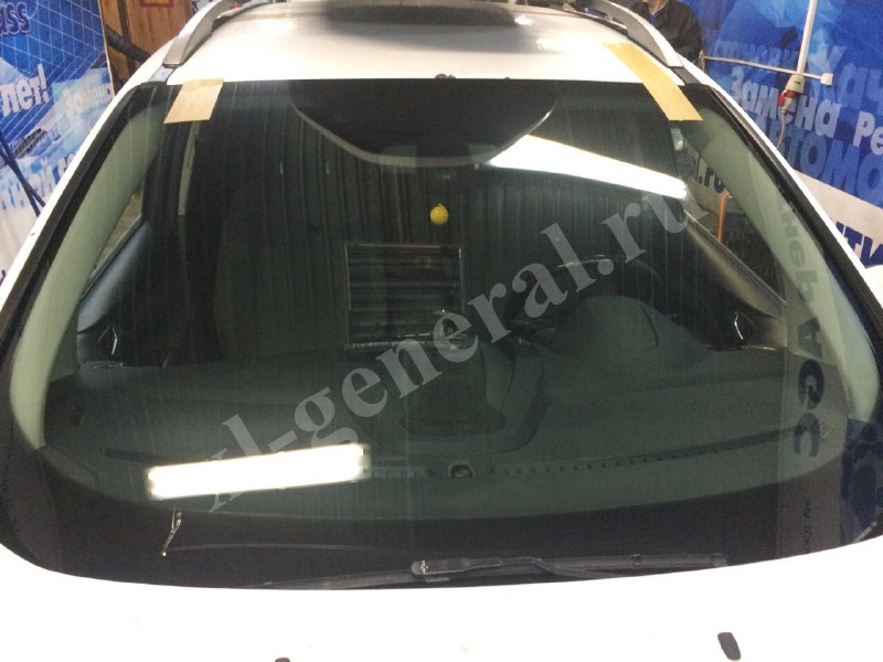 Лобовое стекло Ford C Max -