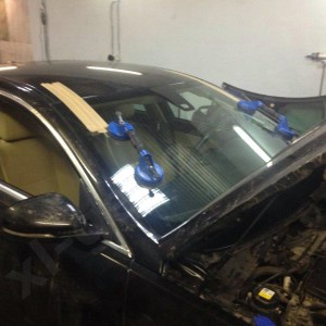 Автостеклка Jaguar