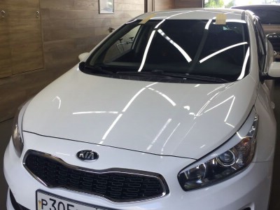 Установка лобового стекла Kia Ceed 2015-