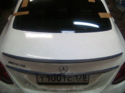 Установка заднего стекла Mercedes W205 Sed 2014-
