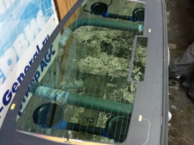 Установка заднего стекла Skoda Super B 5D HB 2008-