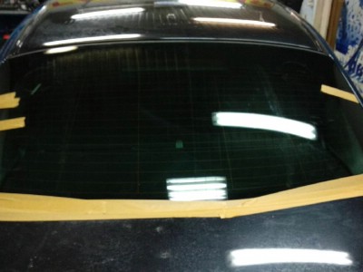 Установка заднего стекла Skoda Super B 5D HB 2008-