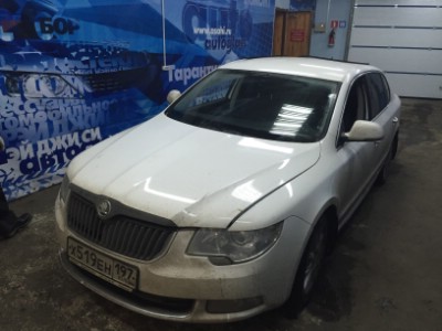 Установка лобового стекла SKODA YETI RANGER 5D 2009-2013