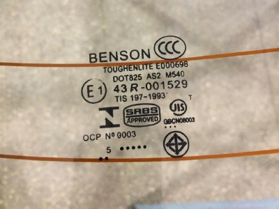 Установка заднего стекла Toyota Corolla 3D 5D HB 2001-2007