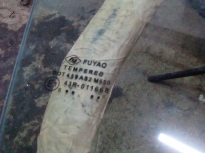 Установка лобового стекла Toyota LandcruisER 200 V8  2007-2012