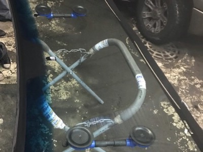 Установка автостекла Toyota Tundra 2007-