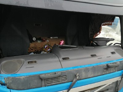 Установка лобового стекла Volvo FH12 FH16 -