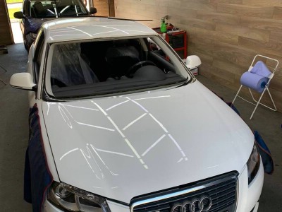 Установка лобового стекла Audi A3 2003-2013