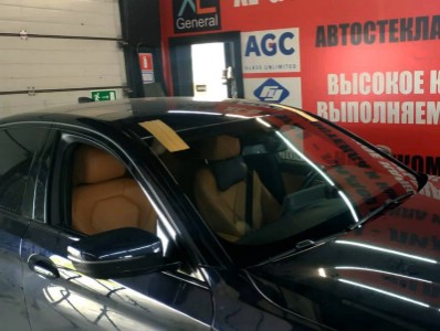 Установка лобового стекла BMW 5 G30 2016-