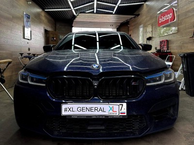 Установка лобового стекла BMW 5 G30 2017-