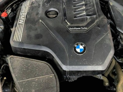 Установка лобового стекла BMW 5 G30 2017-2023