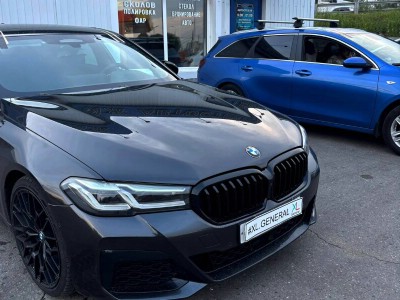 Установка лобового стекла BMW 5 G30 2019-2025