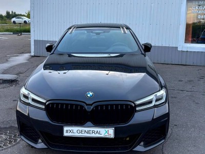 Установка лобового стекла BMW 5 G30 2019-2025