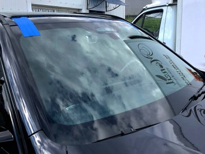 Установка лобового стекла BMW X5 -