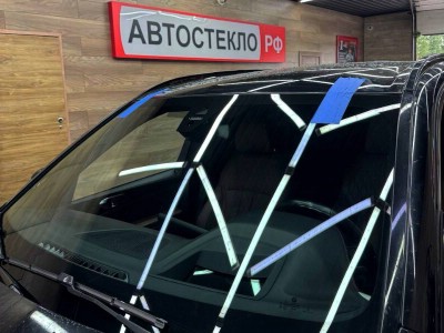 Установка лобового стекла BMW X5 G05 -