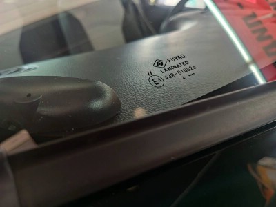 Установка лобового стекла Chevrolet Cruze 2018-2025