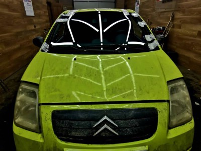 Установка лобового стекла Citroen C2 2003-2008