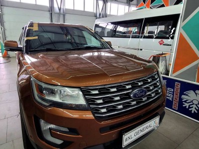 Установка лобового стекла Ford Explorer 2011-