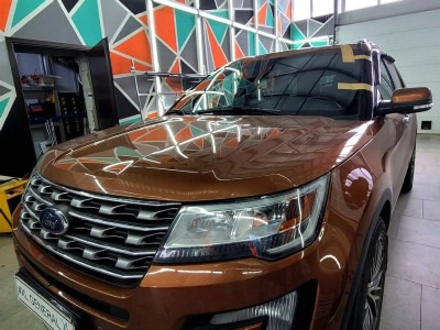 Установка лобового стекла Ford Explorer 2011-