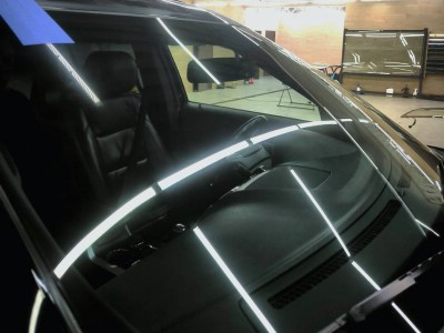 Установка лобового стекла Ford Explorer 2011-2015