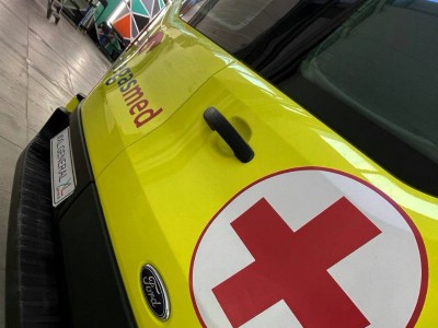 Установка лобового стекла Ford Transit