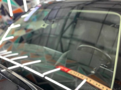 Установка лобового стекла Geely Tugella -