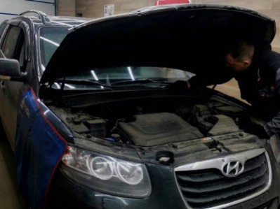 Установка лобового стекла Hyundai Santa Fe -