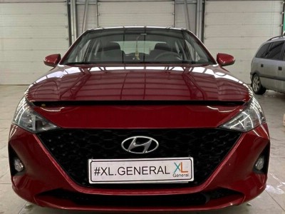 Установка лобового стекла Hyundai Solaris 2017-