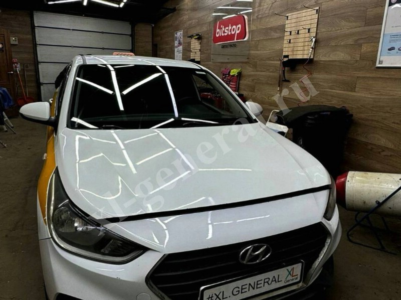 Установка автостекла Hyundai Solaris 2017-