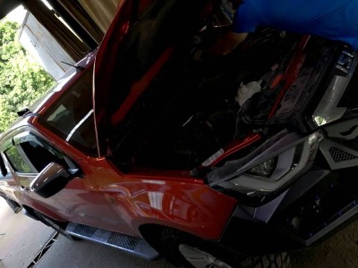 Установка лобового стекла Isuzu DMax II 2012-