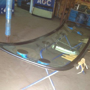 Установка автостекла Kenworth Conventional T2000 PeterbiIt 387