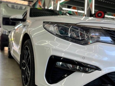 Установка лобового стекла Kia Optima -
