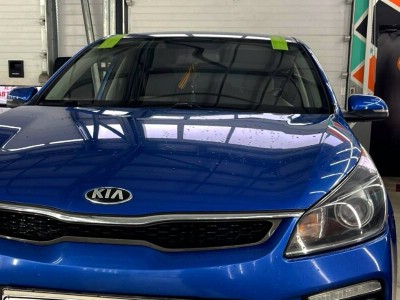 Установка лобового стекла Kia Rio IV 2017-