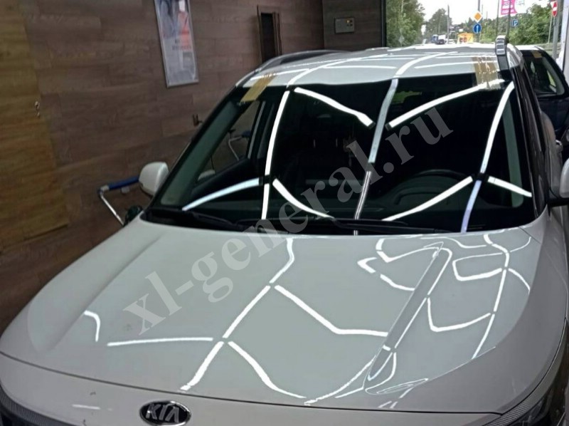 Установка лобового стекла Kia Seltos 2019-