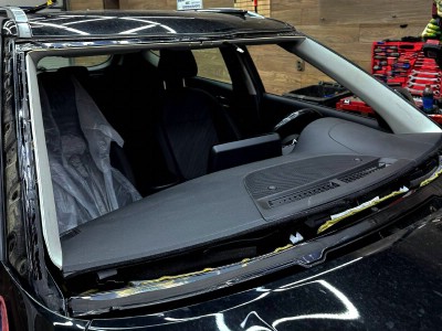 Установка лобового стекла Kia Seltos 2019-