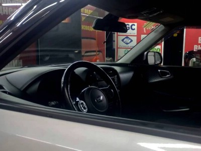 Установка лобового стекла Kia Soul 2018-