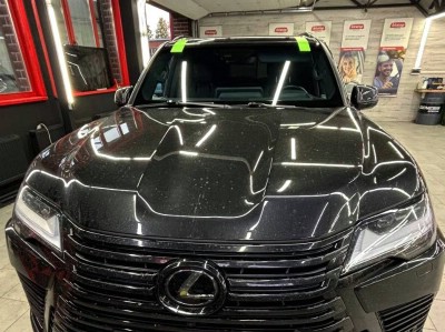Установка лобового стекла Lexus LX 600 2021-
