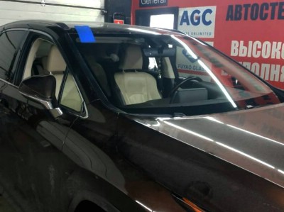 Установка лобового стекла Lexus RX 2015-