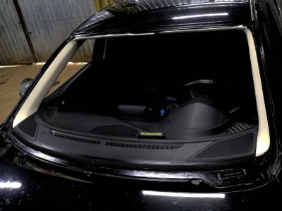 Установка лобового стекла Mazda 3 2013-