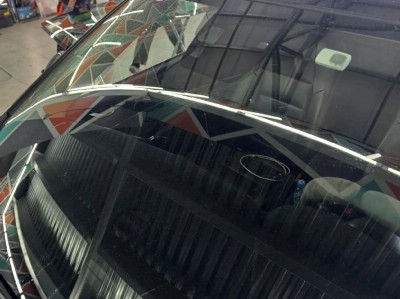 Установка лобового стекла Mazda CX-5 -