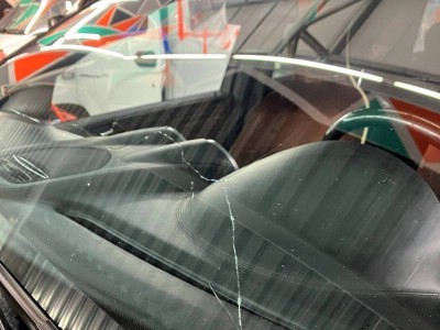 Установка лобового стекла Mercedes Benz GL -