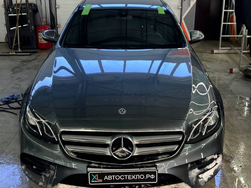 Установка автостекла Mercedes E-Class W213 -