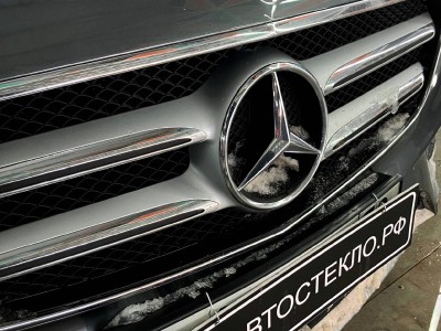 Установка лобового стекла Mercedes E-Class W213 -