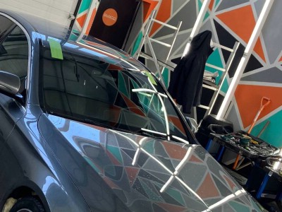 Установка лобового стекла Mercedes E-Class W213 -