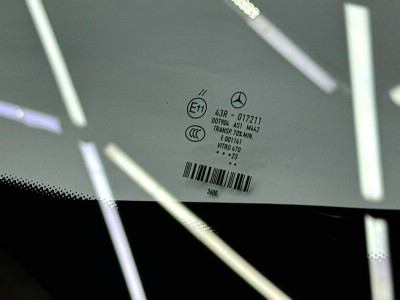 Установка лобового стекла Mercedes G-Class 2018-