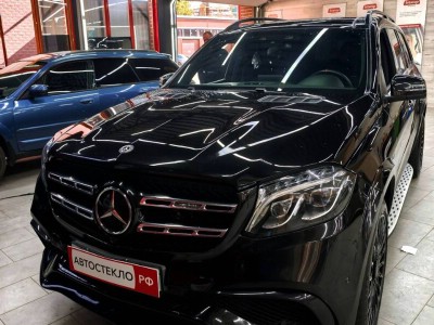 Установка лобового стекла Mercedes GLS X166 -