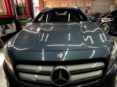 Установка лобового стекла Mercedes W -